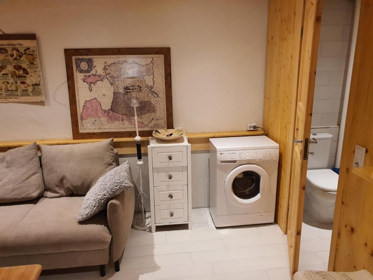 City Center Basement Studio Талин Екстериор снимка